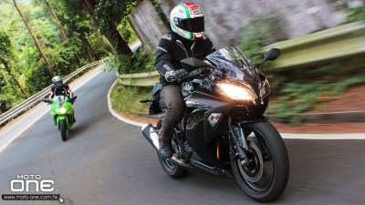 2013_kawasaki_ninja_300_&_2008_ninja_250_17a
